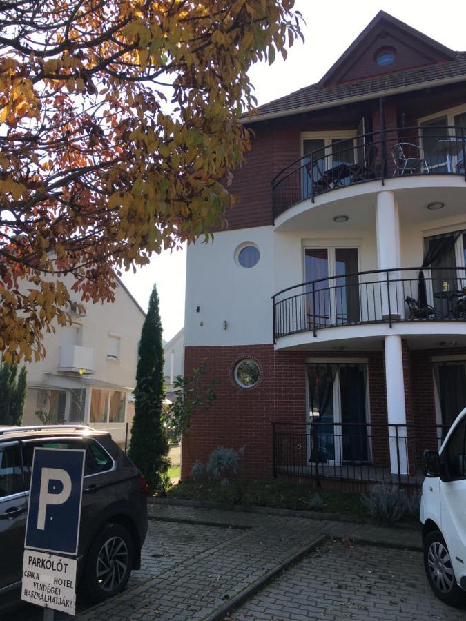 Lake Apartment Heviz Luaran gambar